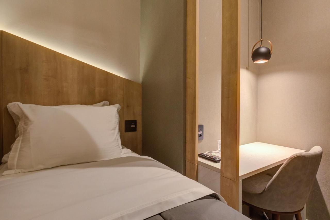 Fast Sleep Suites By Slaviero Hoteis - Hotel Dentro Do Aeroporto De Guarulhos - Terminal 2 - Desembarque Oeste Exterior foto