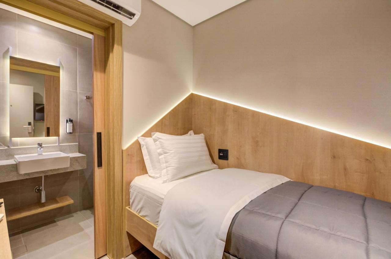 Fast Sleep Suites By Slaviero Hoteis - Hotel Dentro Do Aeroporto De Guarulhos - Terminal 2 - Desembarque Oeste Exterior foto